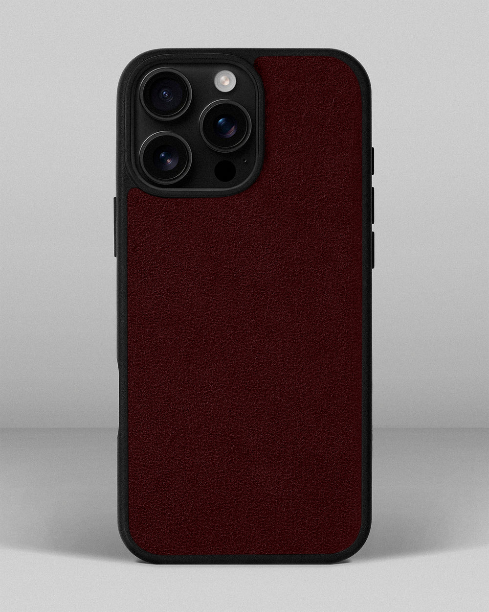 Pokrowiec z bordową wstawką z alcantary na iPhone 14 Pro Max