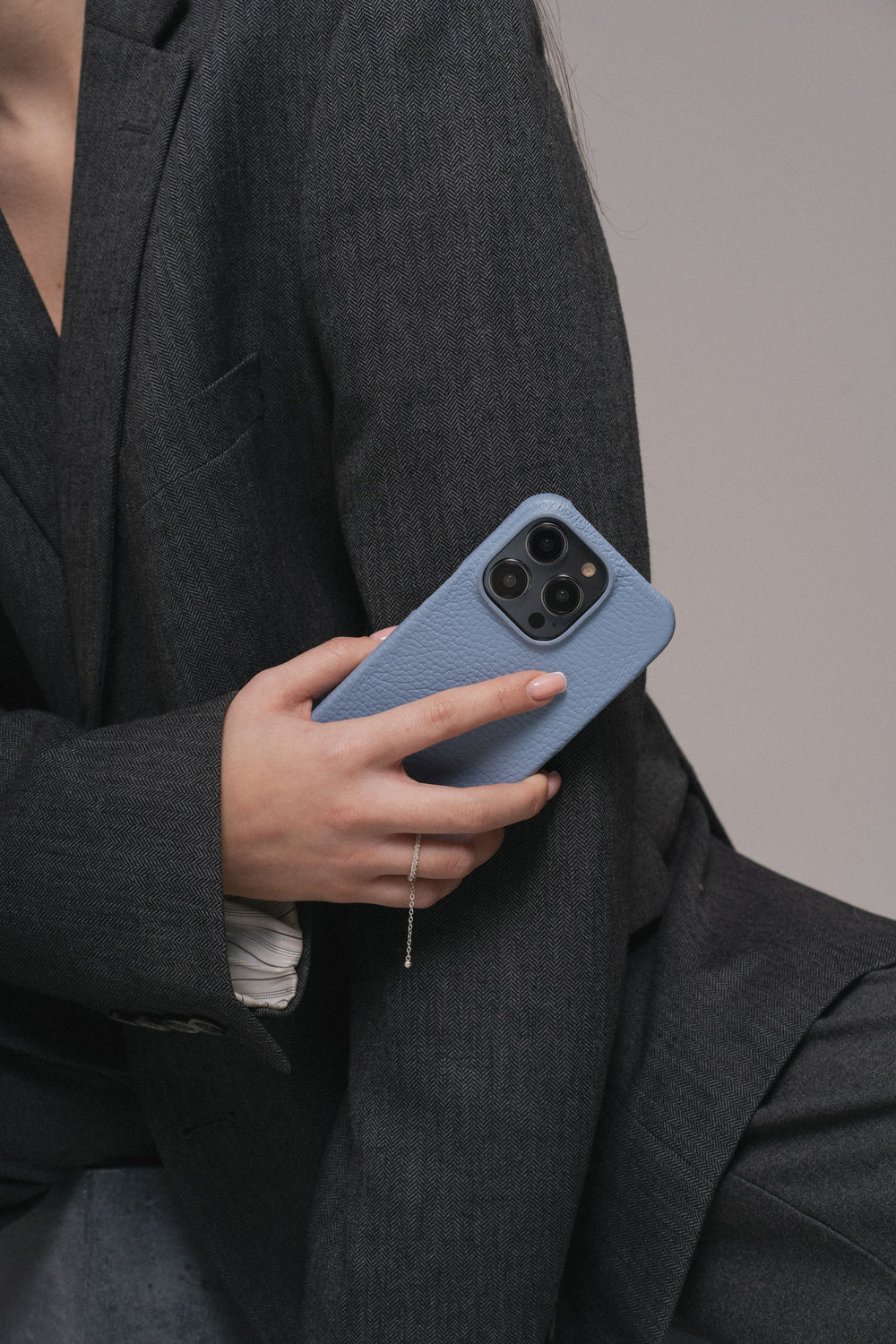 Błękitny skórzany etui do iPhone 14 Pro Max