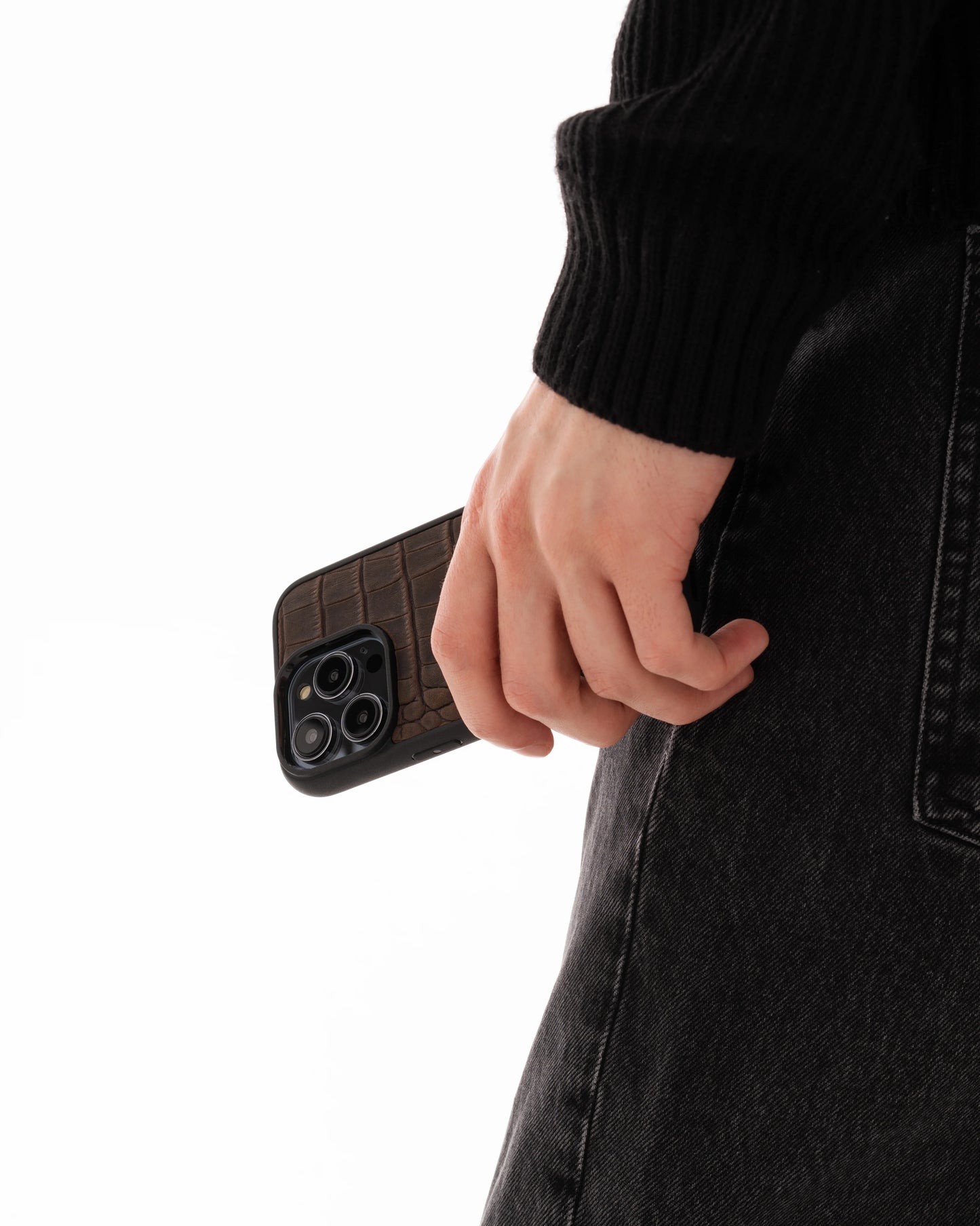 Чохол із темно-коричневого тиснення під крокодила на телячій шкірі для iPhone 16 Pro Max