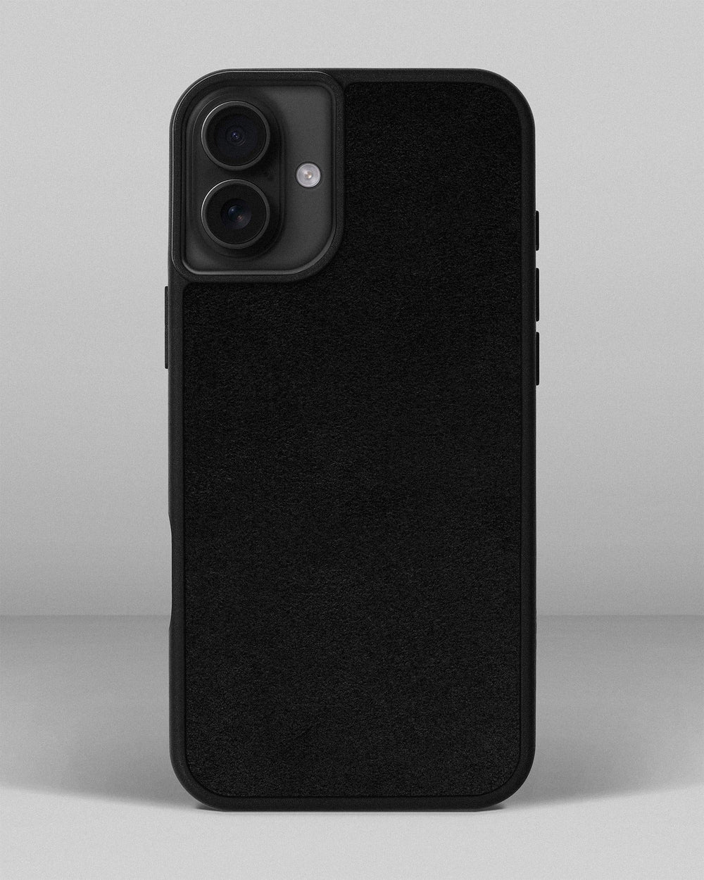 Чехол с черной вставкой из алькантары для iPhone 15 Plus