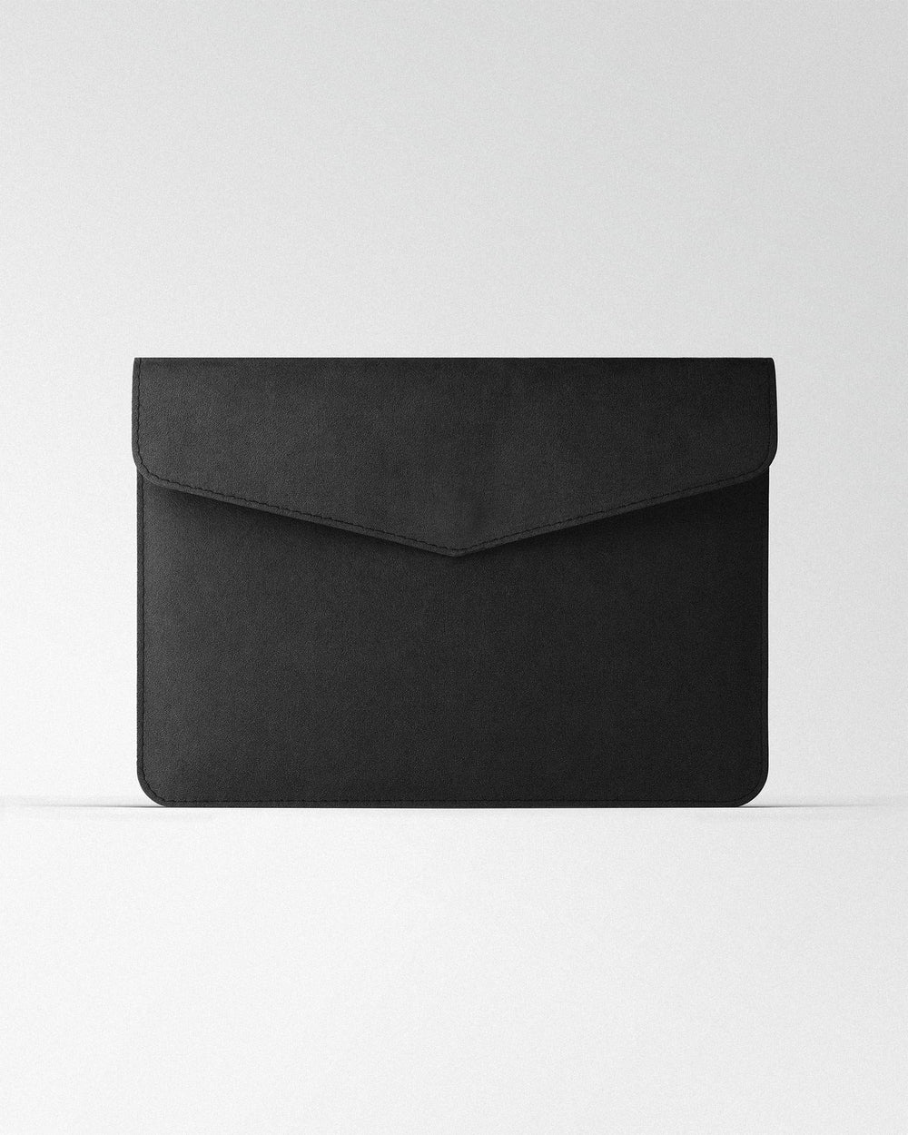Чехол Magnetic Envelope из черной алькантары для MacBook