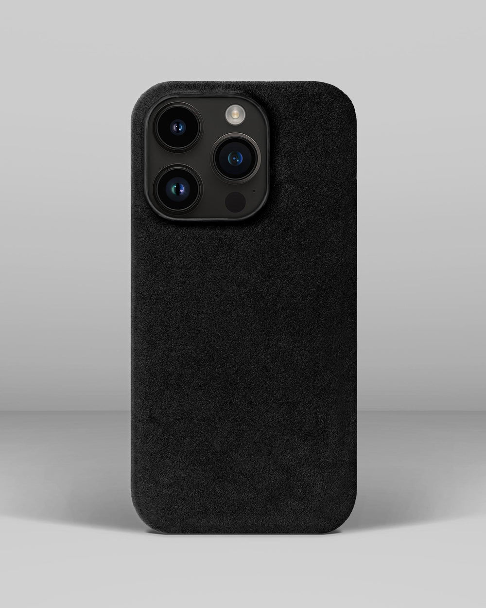 Черный чехол из алькантары для iPhone 14 Pro