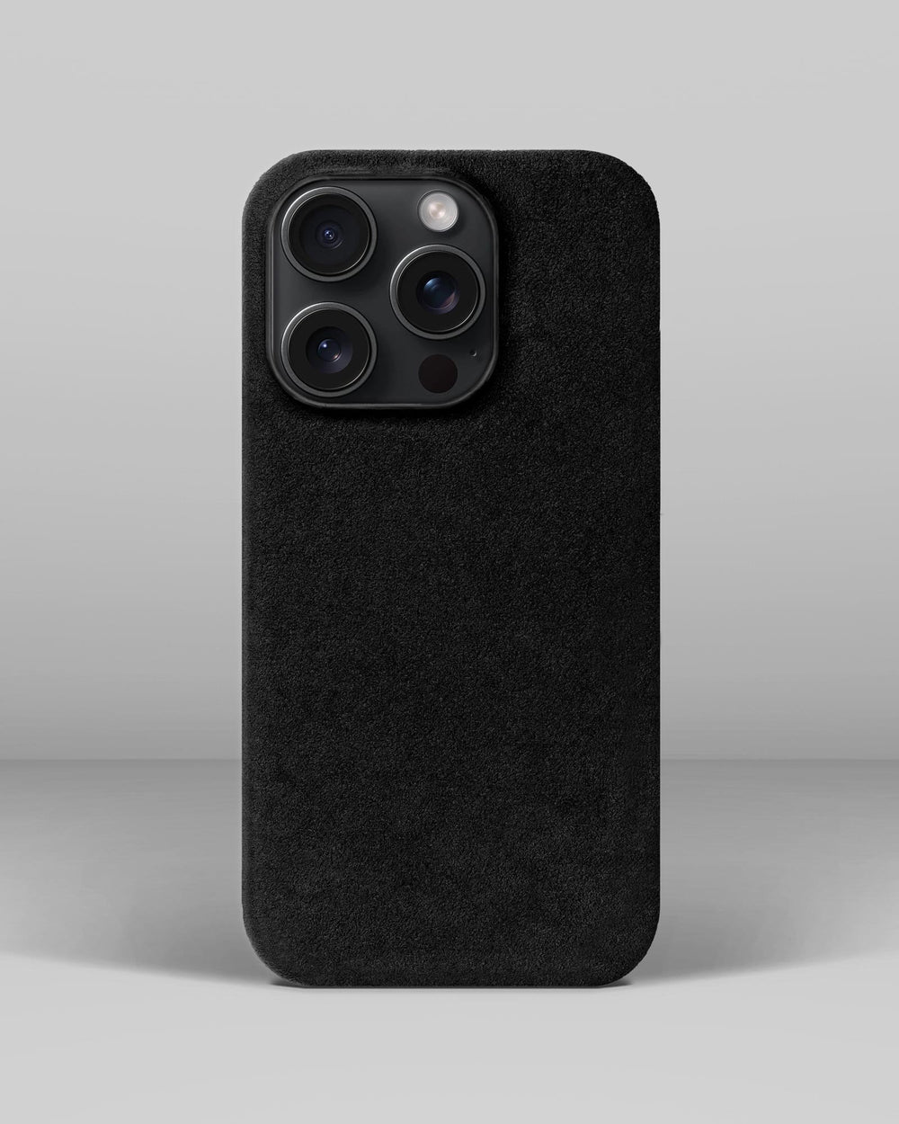 Czarne etui z alcantary do iPhone 15 Pro
