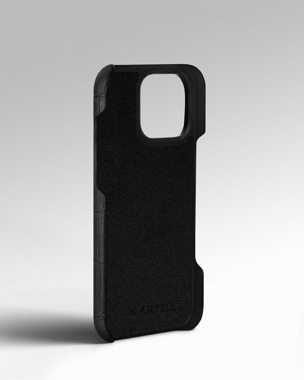 Czarne etui obite skórą krokodyla do iPhone 15 Pro