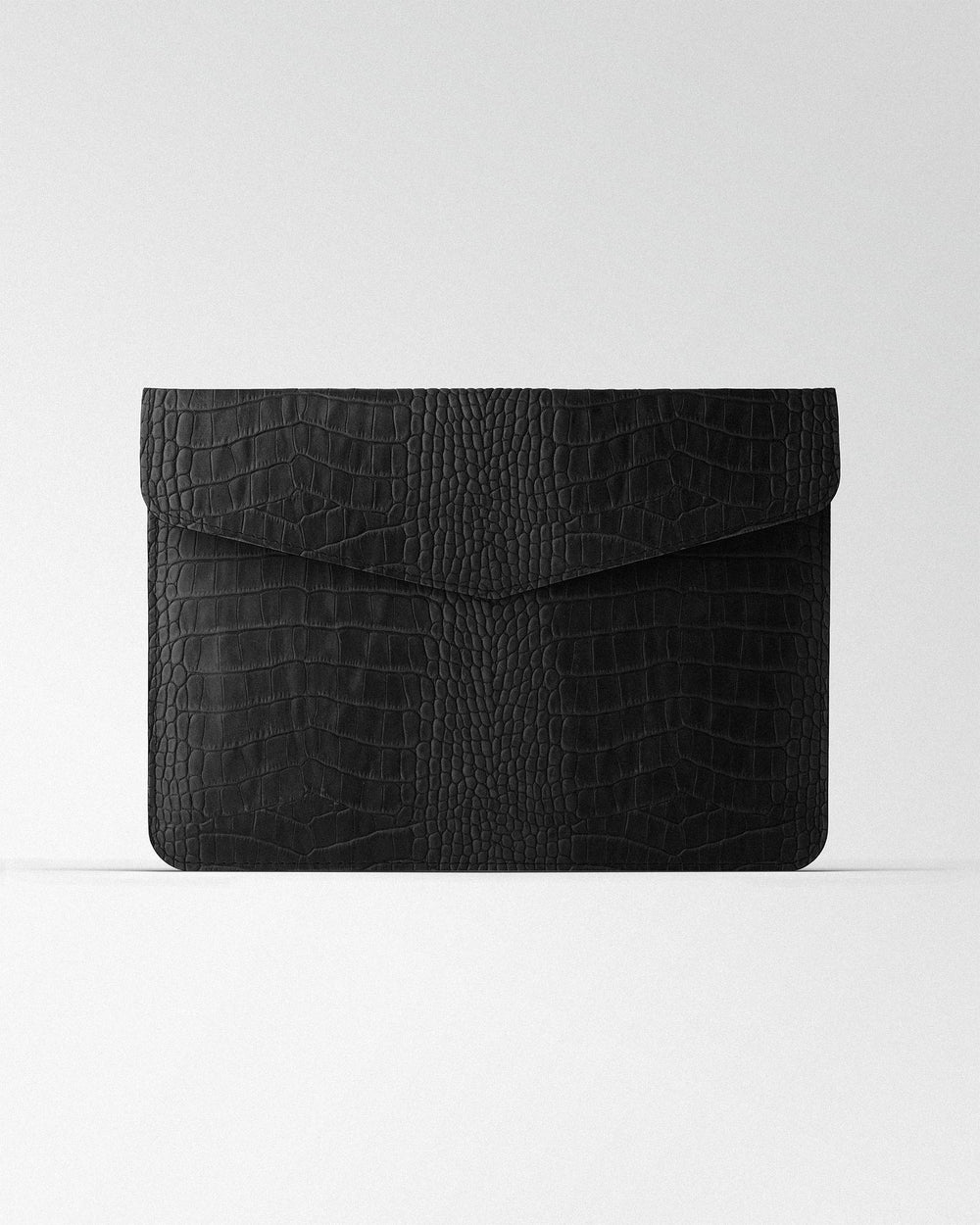 Чохол Magnetic Envelope із чорного тиснення під крокодила для MacBook