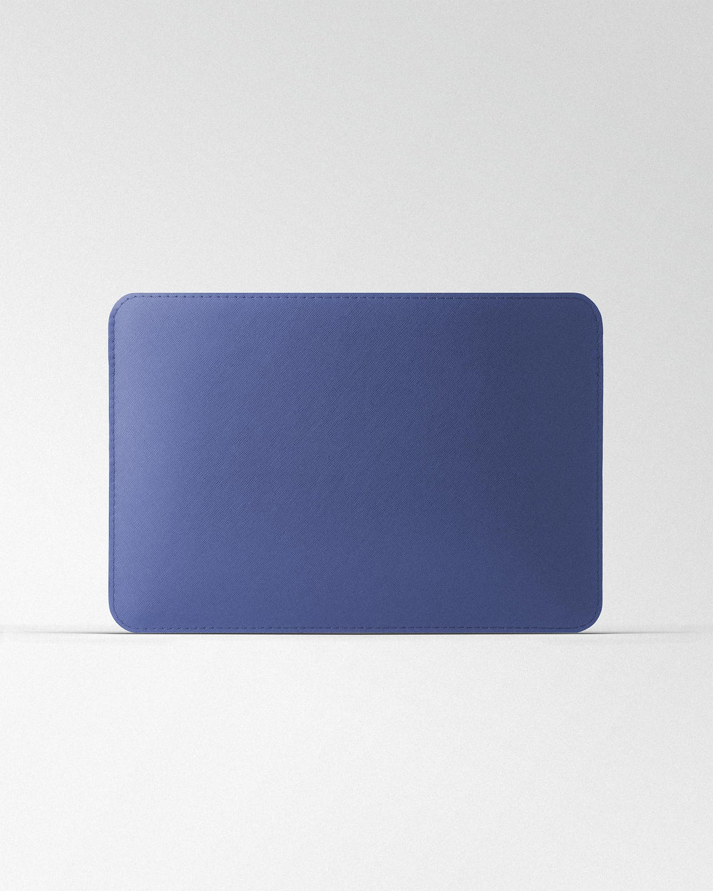 Etui Minimalist z niebieskiej skóry saffiano do MacBooka