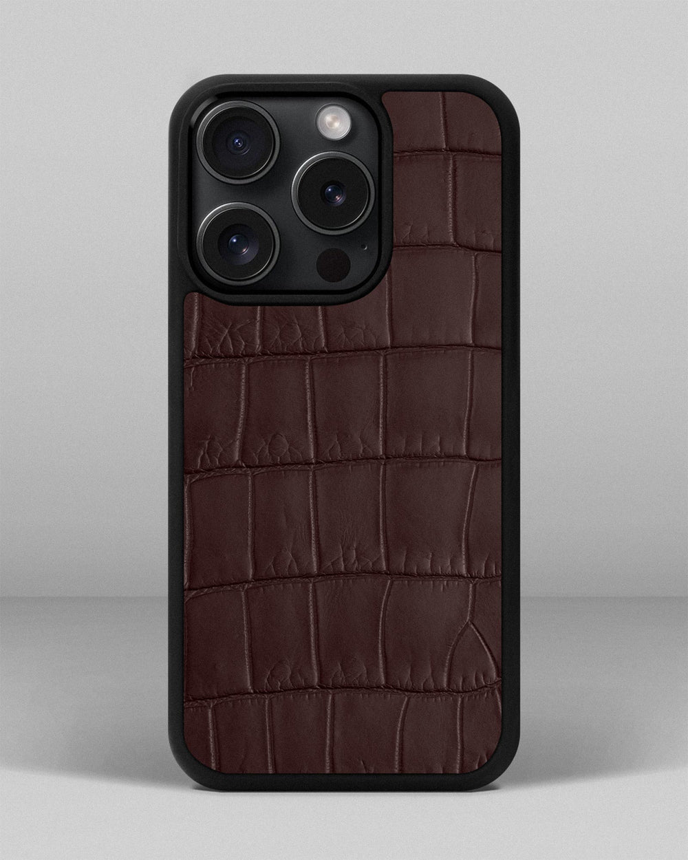 Etui z ciemnobrązowej skóry krokodyla do iPhone 15 Pro Max