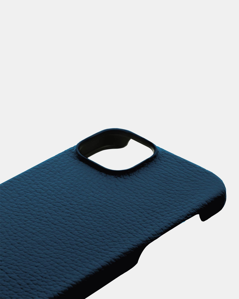 Темно-синий кожаный чехол для iPhone 16