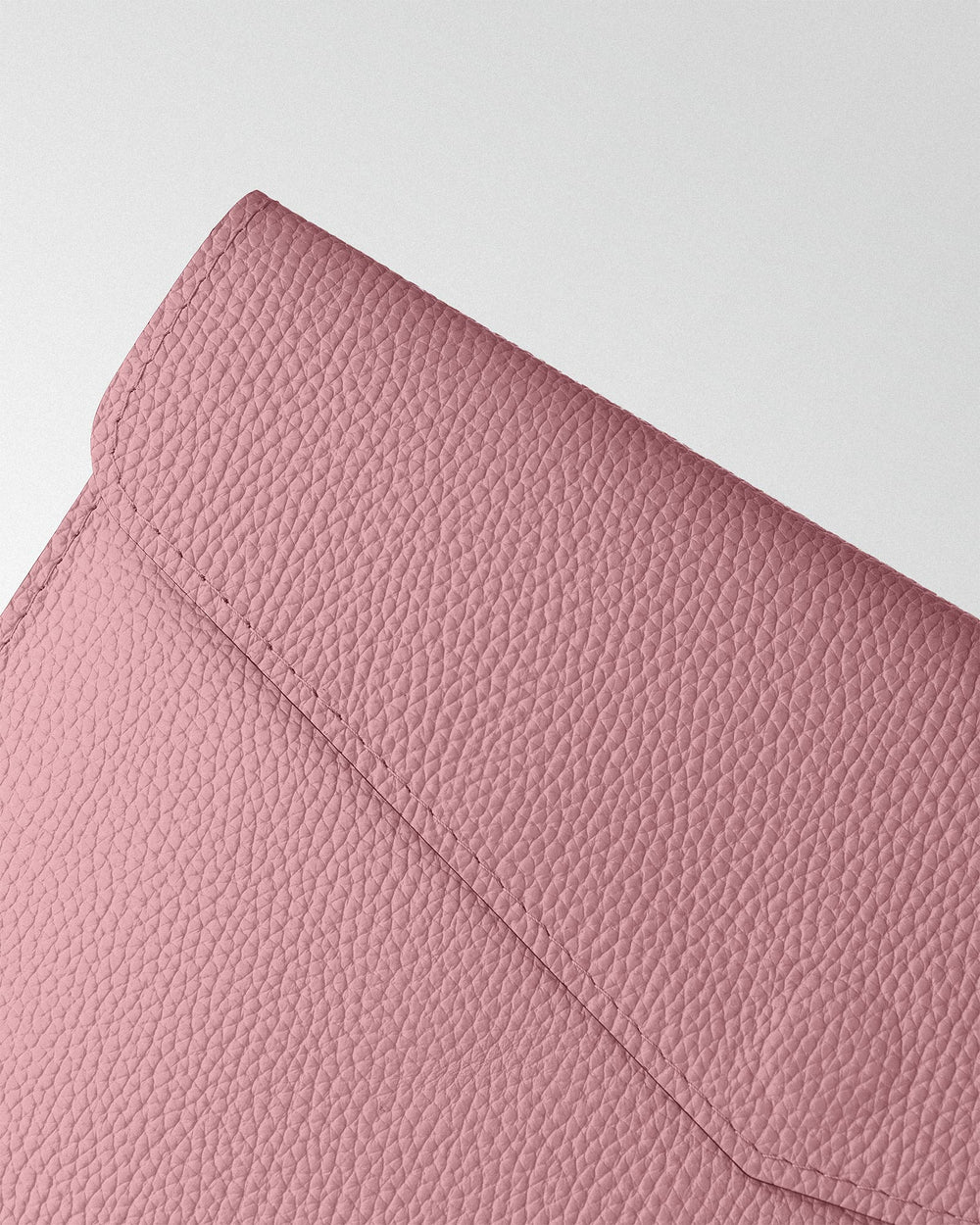 Чехол Magnetic Envelope из розовой текстурированной кожи для MacBook