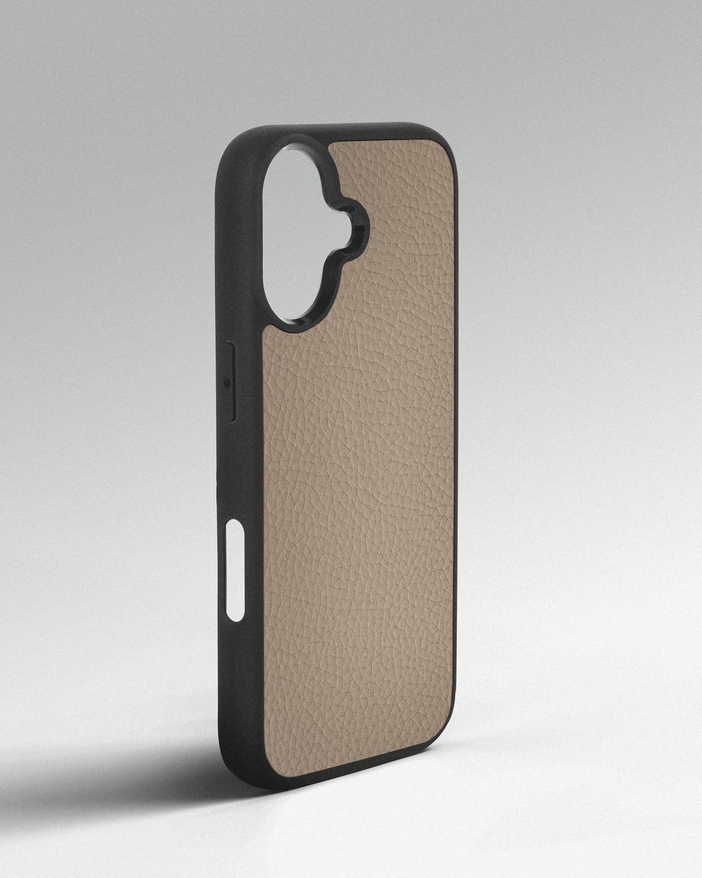 Чохол із бежевої телячої шкіри флотар для iPhone 17