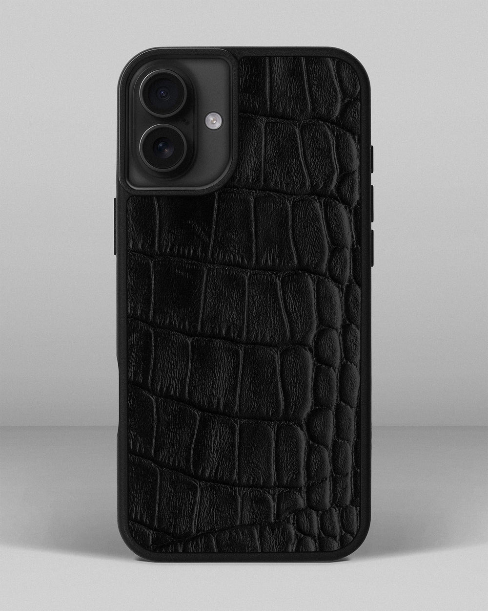 Etui z czarnym tłoczeniem imitującym krokodyla na cielęcej skórze do iPhone 16 Plus