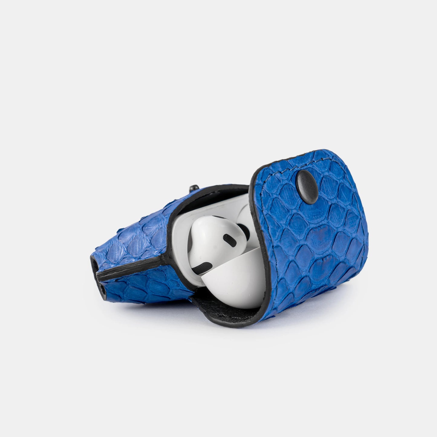 Чохол для AirPods Pro/Pro 2 із синьої шкіри пітона з широкими лусочками