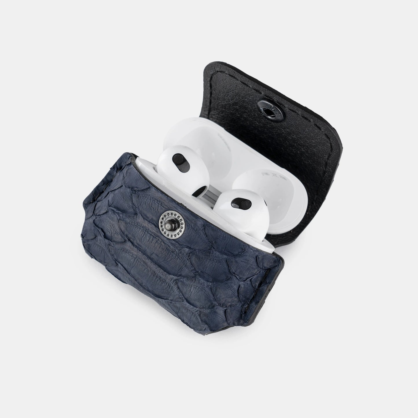 Чохол для AirPods 1/2 із темно-синьої шкіри пітона з широкими лусочками