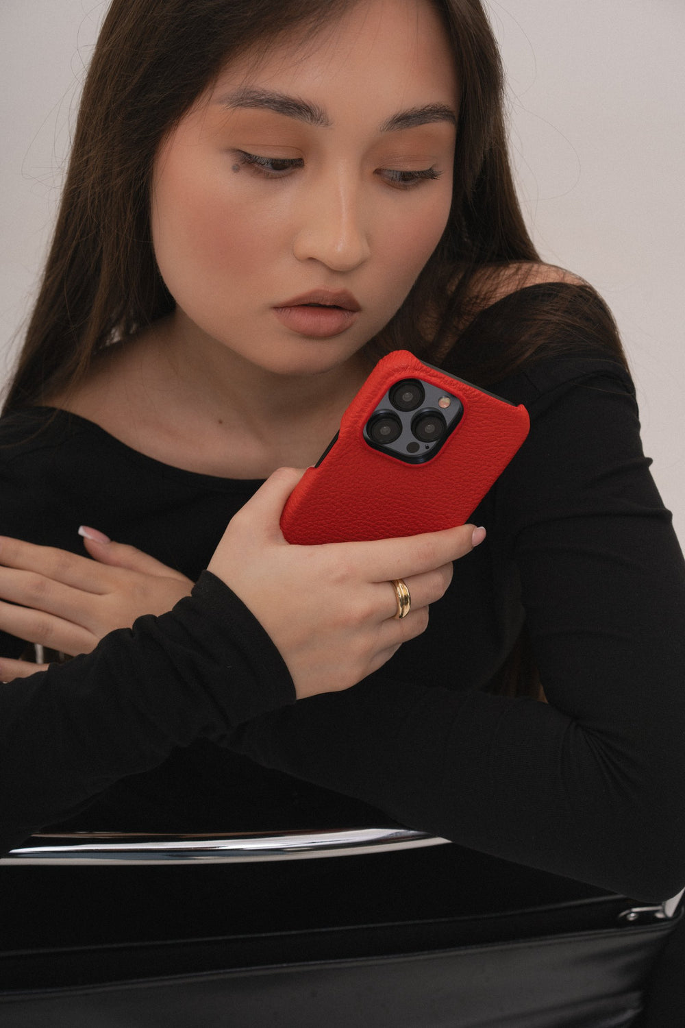 Червоний шкіряний обтягнутий чохол для iPhone 14 Plus