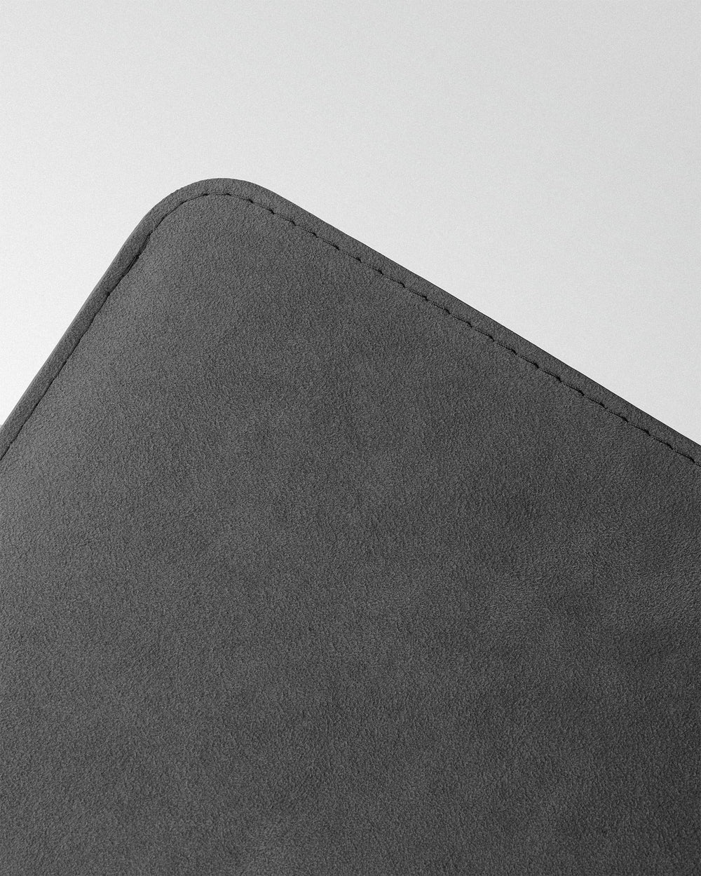 Чехол Minimalist из серой алькантары для MacBook