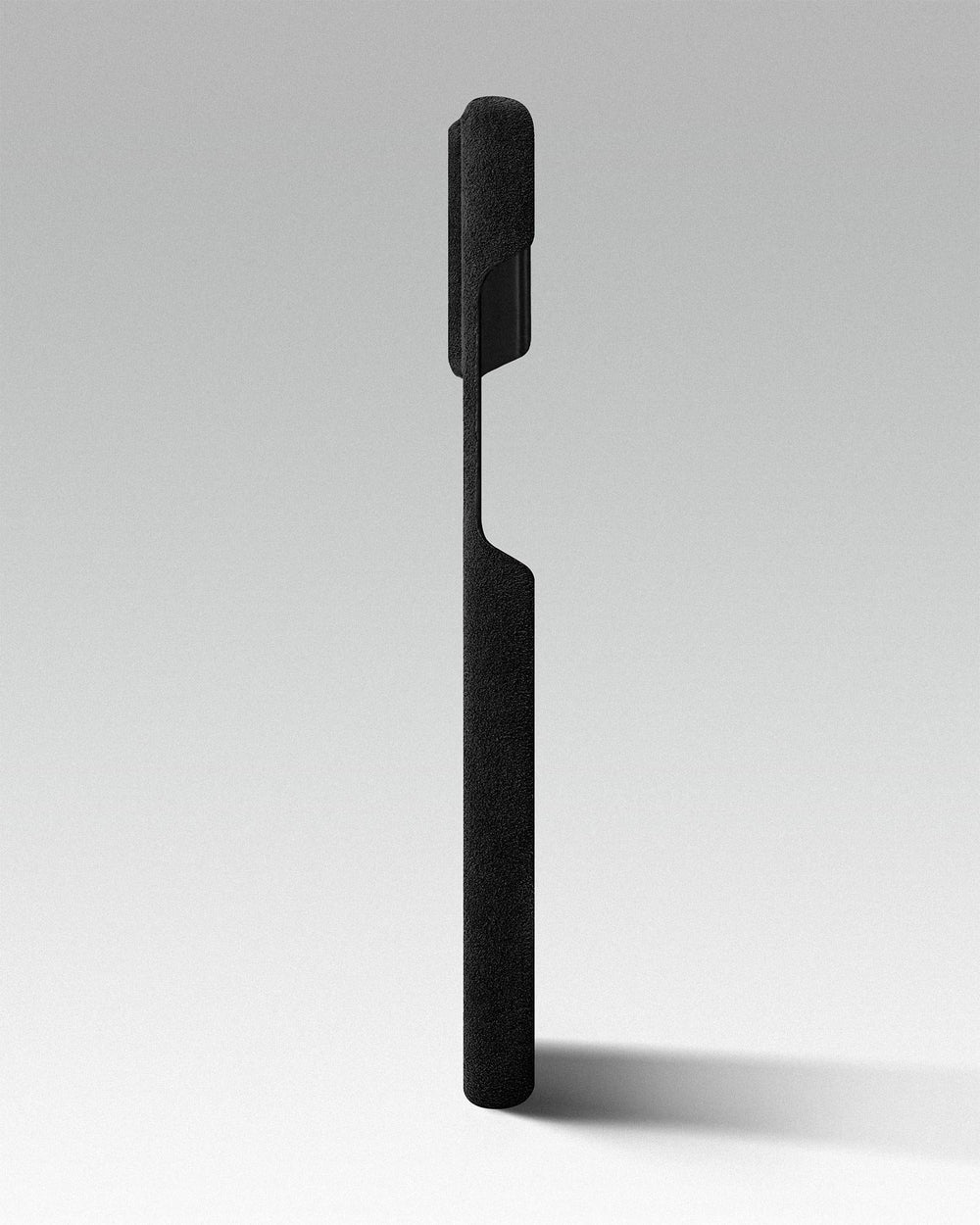 Czarne etui z alcantary na iPhone 16 Plus