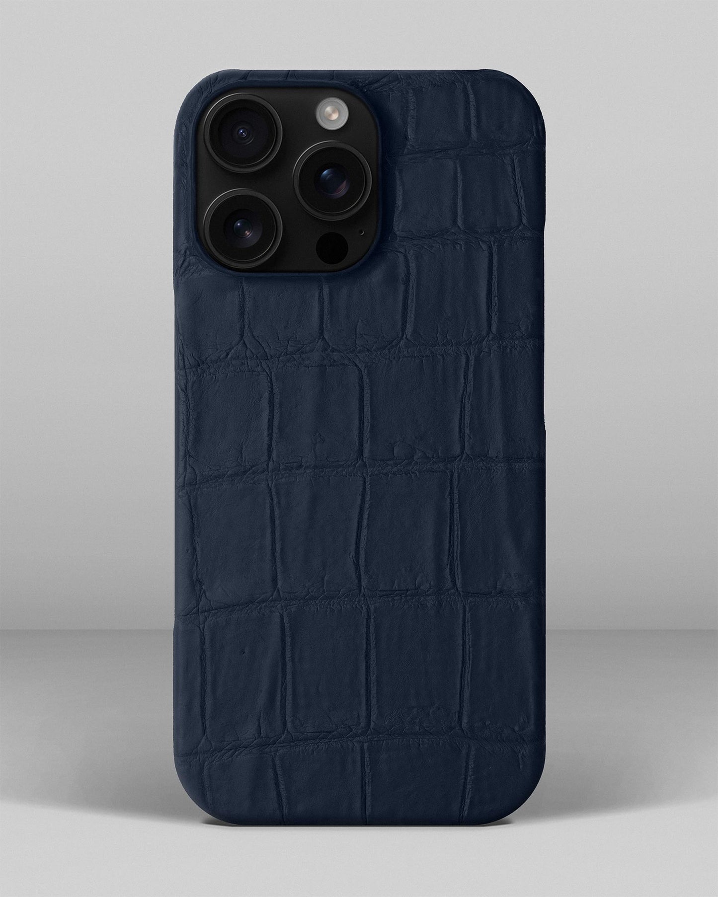 Темно-синій чохол обтягнутий шкірою крокодила для iPhone 16 Pro Max