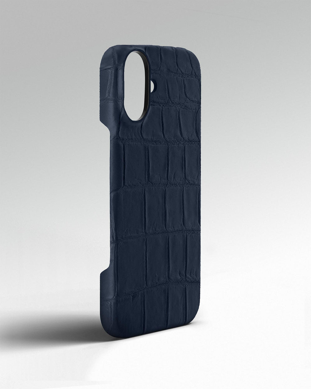Темно-синий чехол из кожи крокодила для iPhone 14