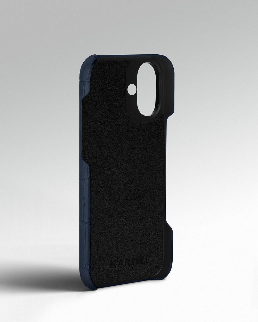 Темно-синий чехол из кожи крокодила для iPhone 14