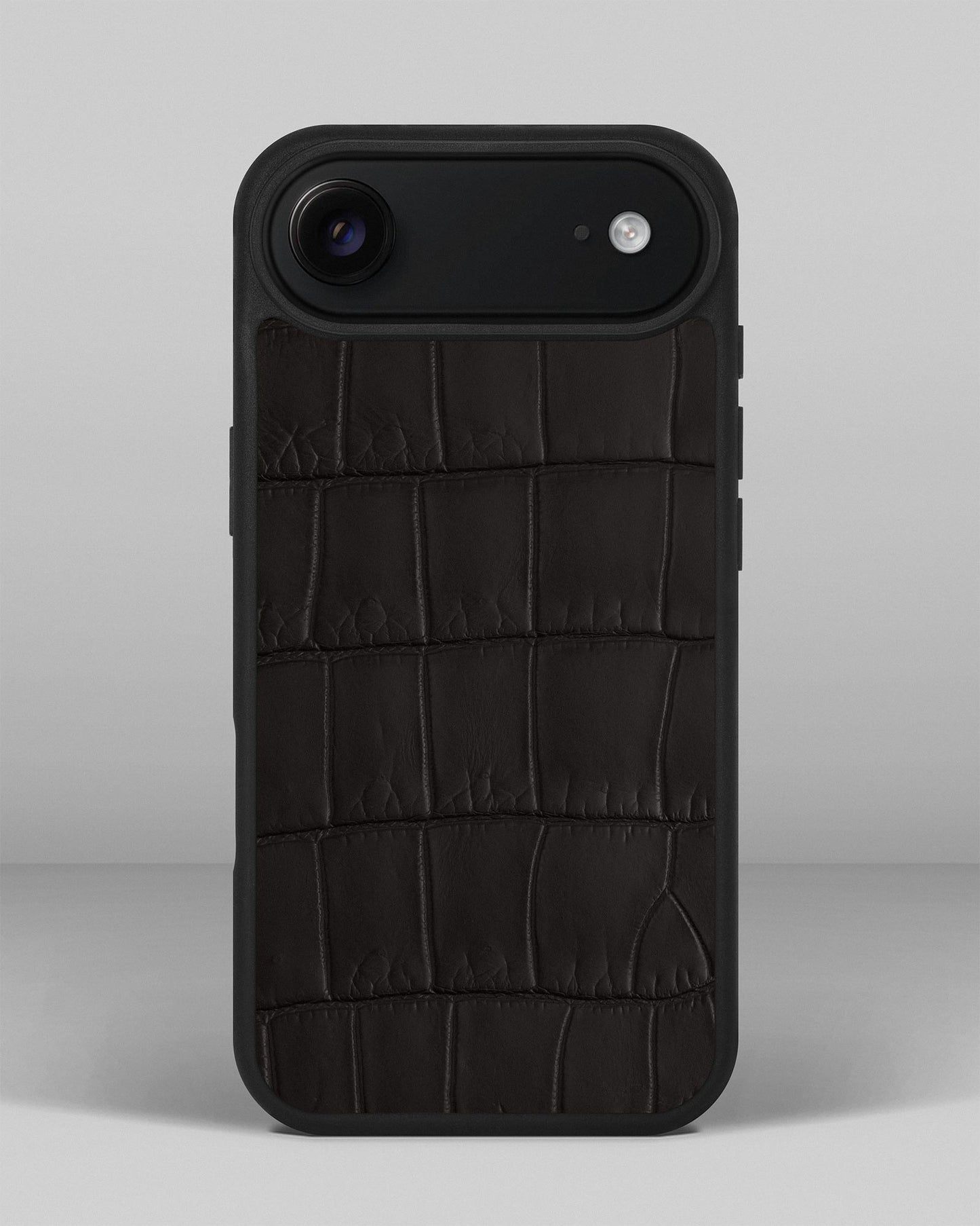 Чохол із темно-коричневої шкіри крокодила для iPhone 17 Air