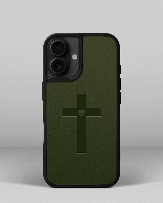 Чохол для iPhone 16 в зеленому кольорі з тисненням хрест з серцем