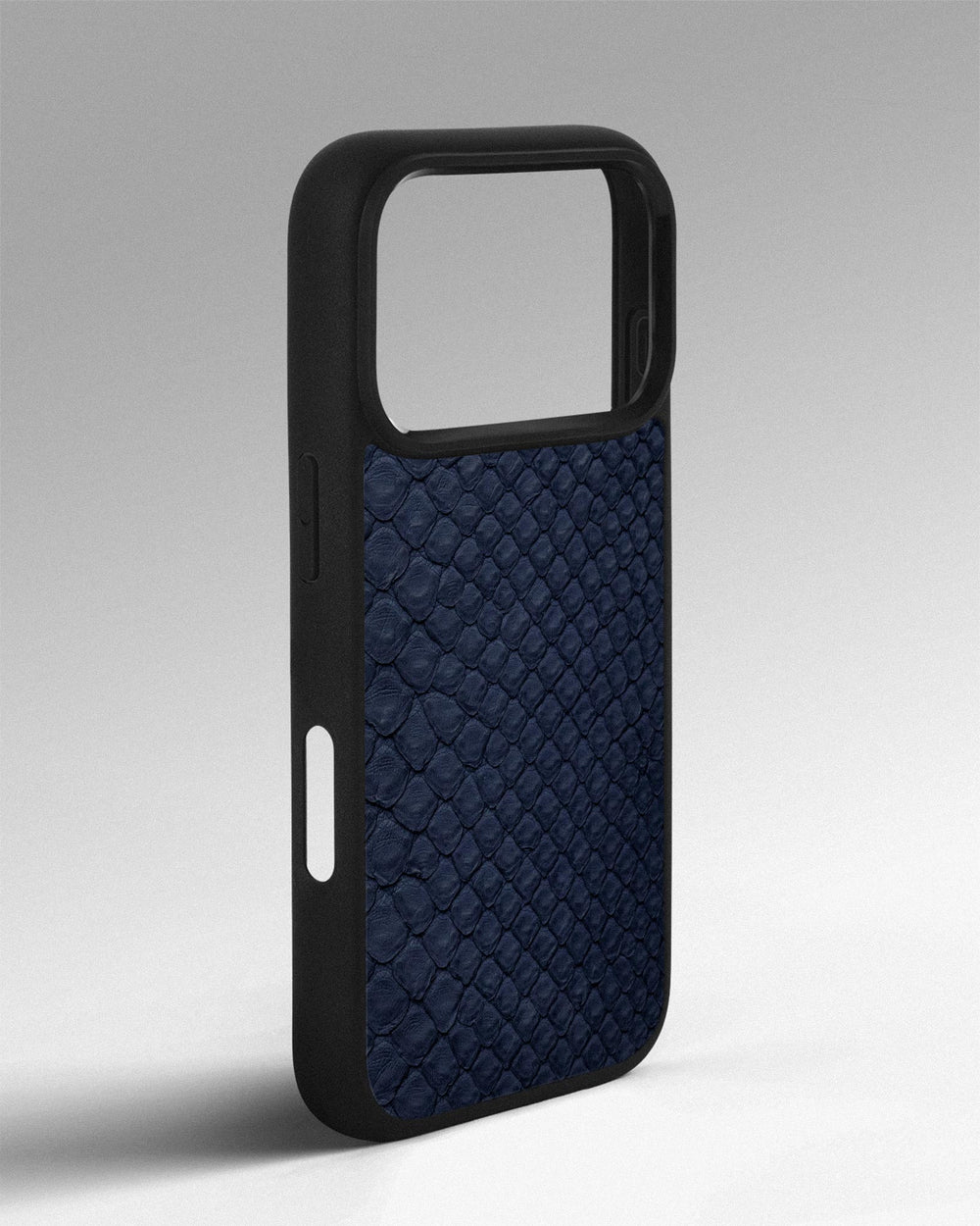 Чохол із темно-синьої шкіри пітона з дрібними лусочками для iPhone 17 Pro Max