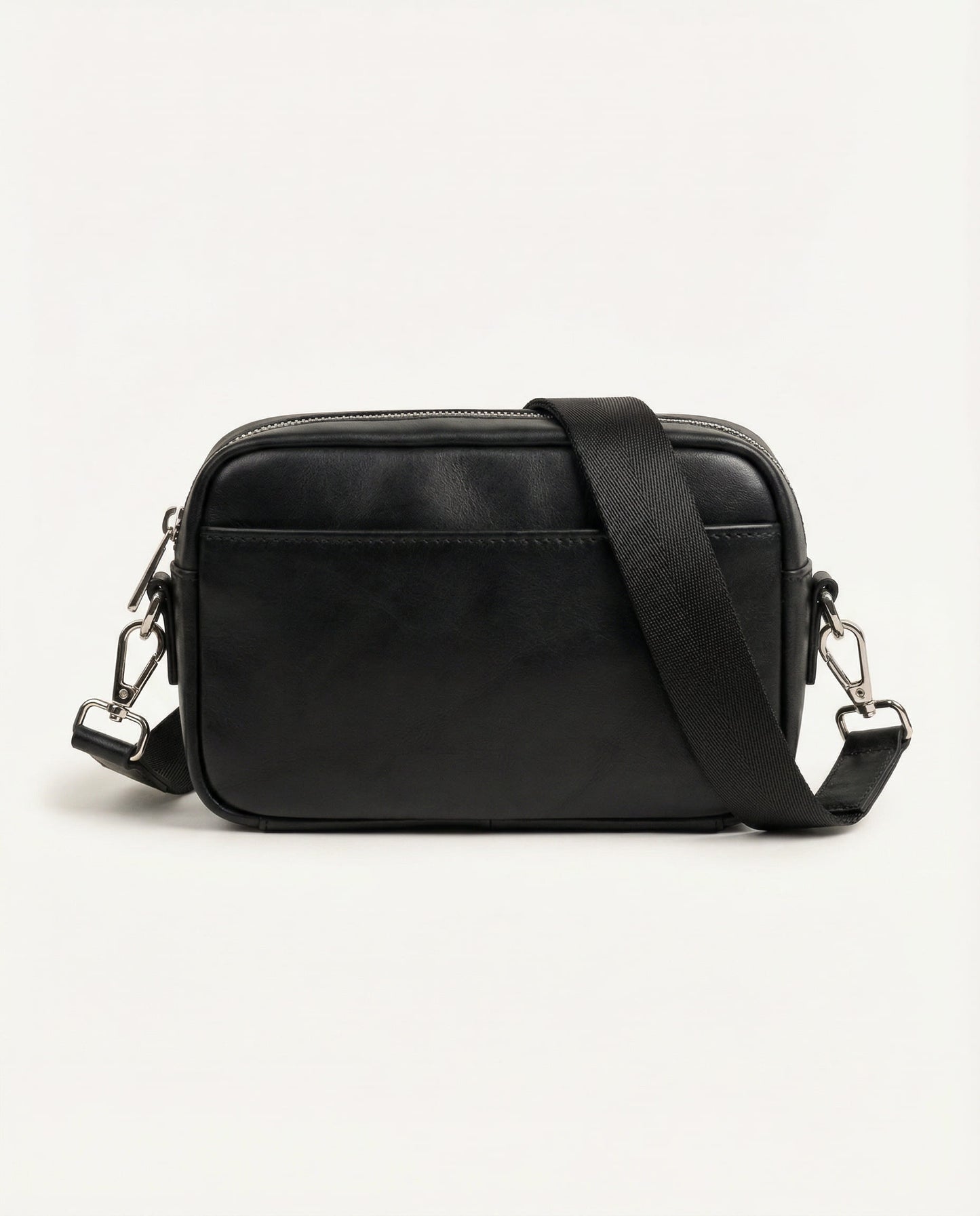 Сумка Reborn з чорної гладкої шкіри