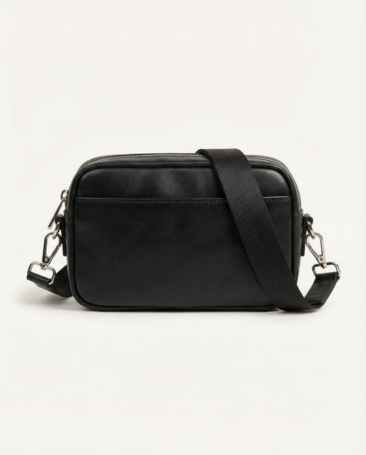 Сумка Reborn з чорної гладкої шкіри