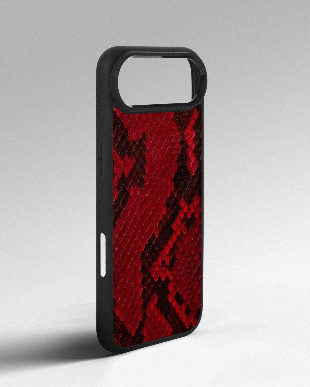 Etui z czerwonej skóry pytona z drobnymi łuskami do iPhone 17 Air