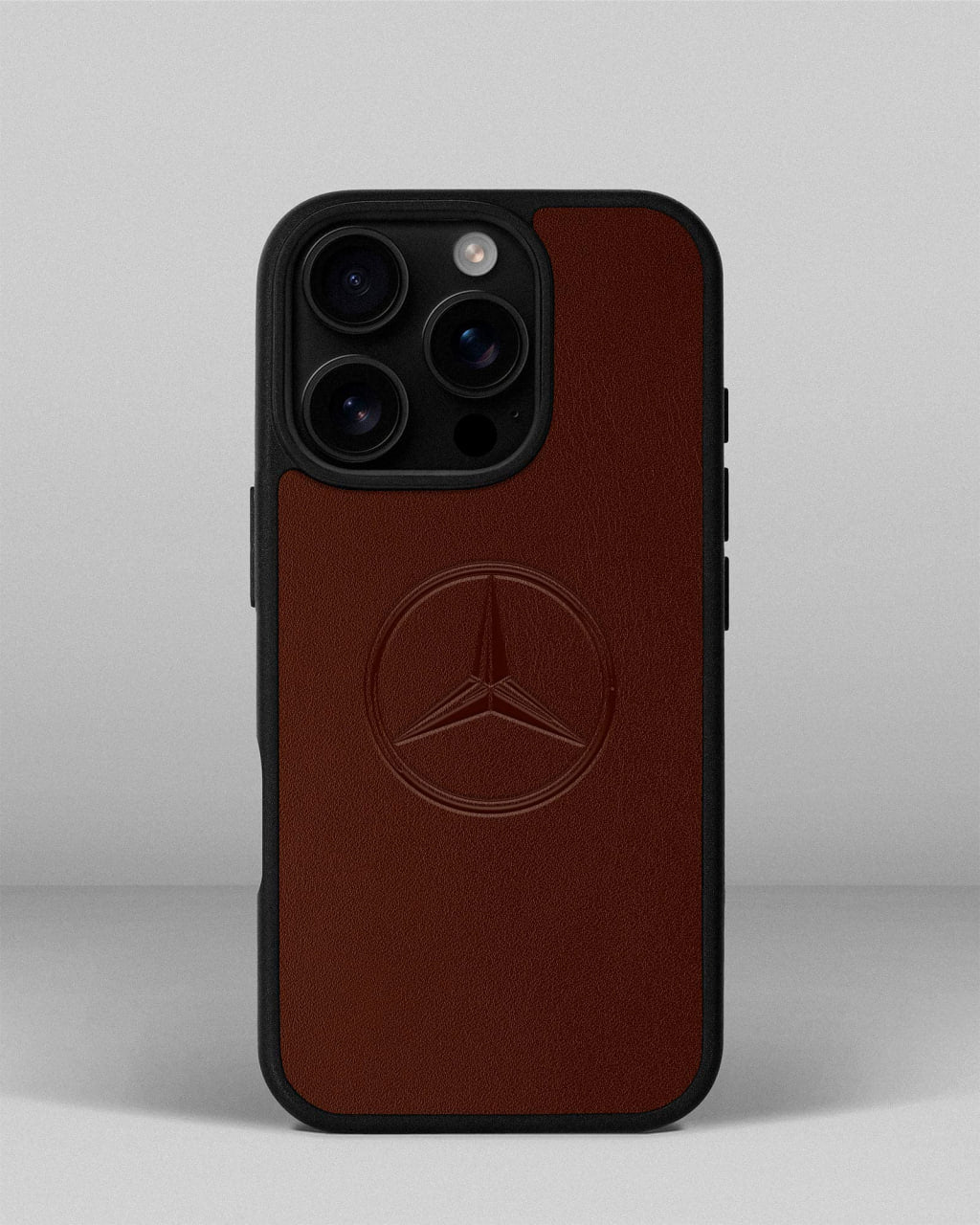 Чохол для iPhone 13 Pro із шкіри купон в рудому кольорі з логотипом Mercedes