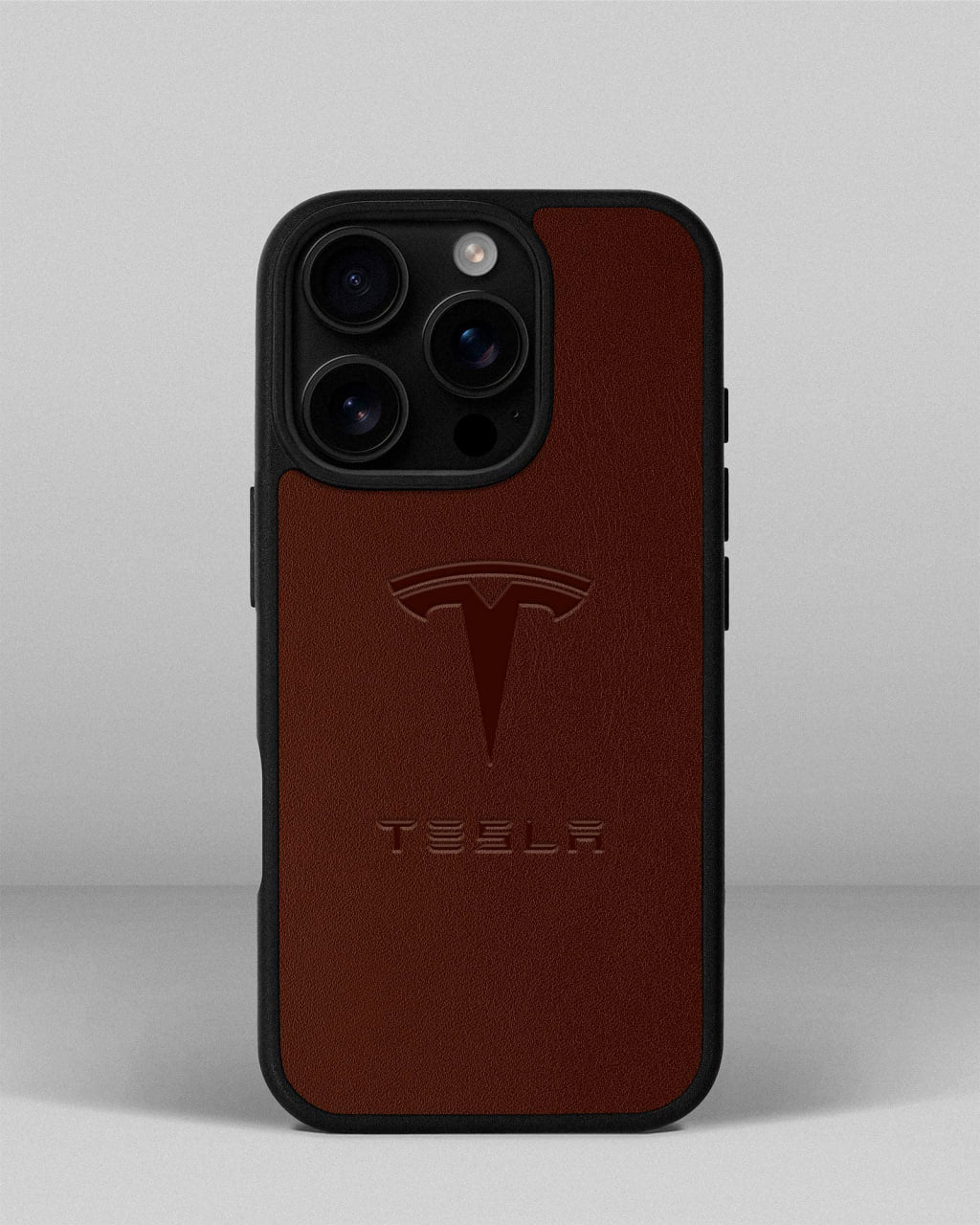 Чохол для iPhone 16 Pro із шкіри купон в рудому кольорі з логотипом Tesla